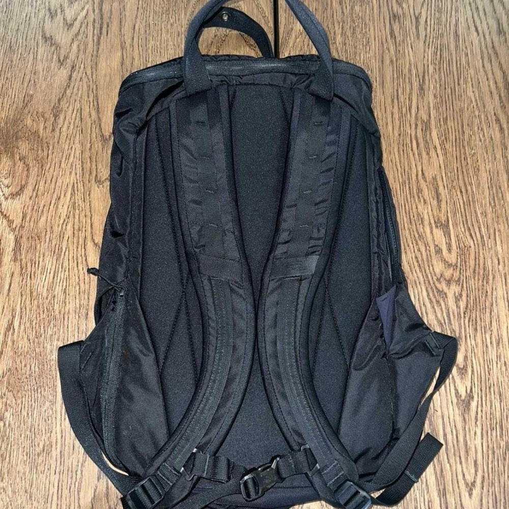 The North Face Sleek Kaban Backpack - Picture 2 of 5